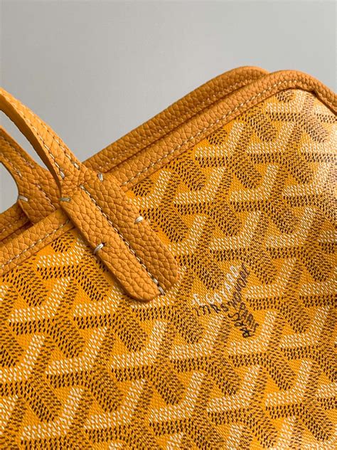 is it cheaper to buy goyard in paris|goyard hardy pm bag price.